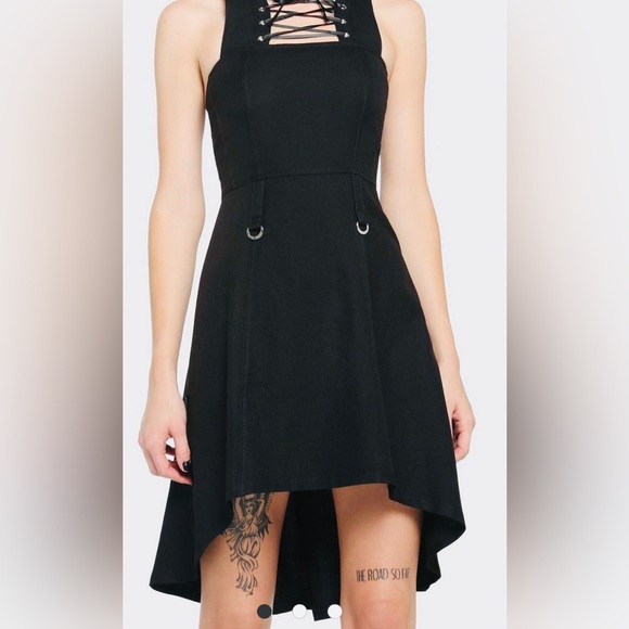 💚💚 TRIPP Royal Bones Figure Flattering Lace-Up Hi-Low Dress. Size: 2X - Picture 3 of 11
